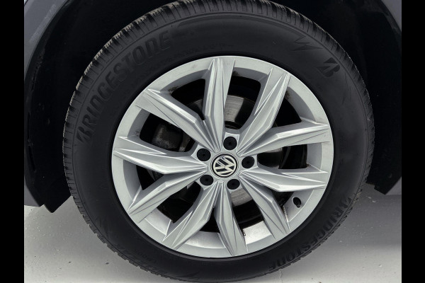 Volkswagen Tiguan Allspace 1.5 TSI Highline |PANO|1e eig|DealeronderH|NLAuto | Massagestoel | Stoelverw | TrekH | Add CC | LaneAss