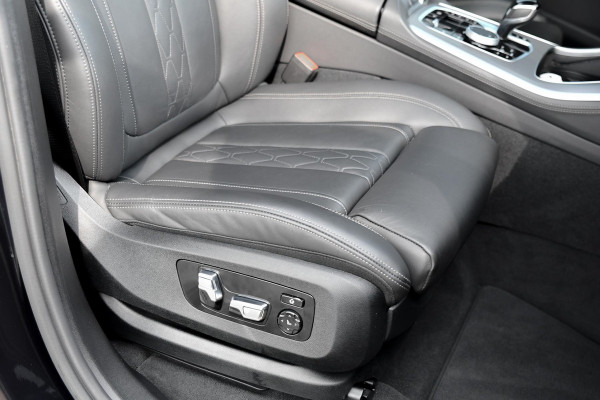 BMW X5 XDrive45e M-Sport. Aero, Luchtv, Pano, 360, HUD, ACC, Keyless, Trekhaak, H/K, Leder, Sfeer, 21'' CarPlay!