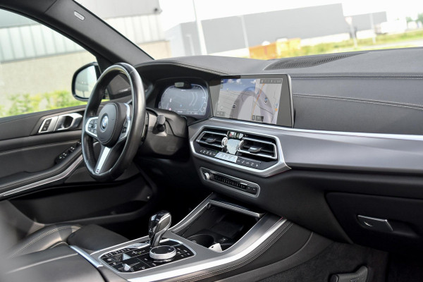 BMW X5 XDrive45e M-Sport. Aero, Luchtv, Pano, 360, HUD, ACC, Keyless, Trekhaak, H/K, Leder, Sfeer, 21'' CarPlay!