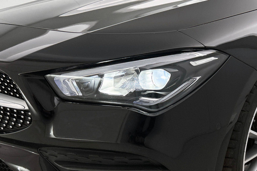 Mercedes-Benz CLA-Klasse 200 Premium Plus AMG-Line(Dealer OndH, Sfeer-Verlichting, Navi, StoelV, Cruise Control, Climate Con, Etc)