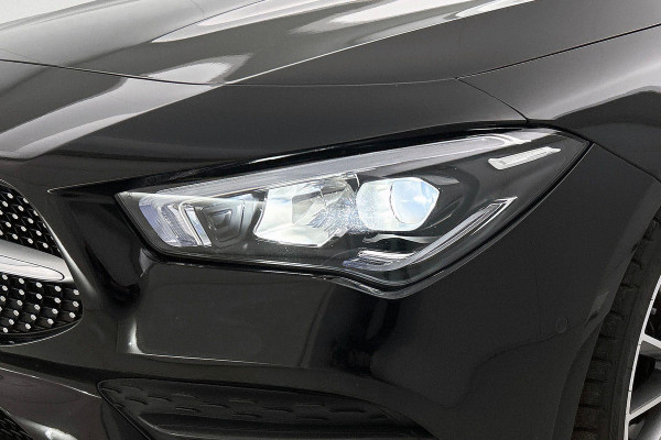 Mercedes-Benz CLA-Klasse 200 Premium Plus AMG-Line(Dealer OndH, Sfeer-Verlichting, Navi, StoelV, Cruise Control, Climate Con, Etc)