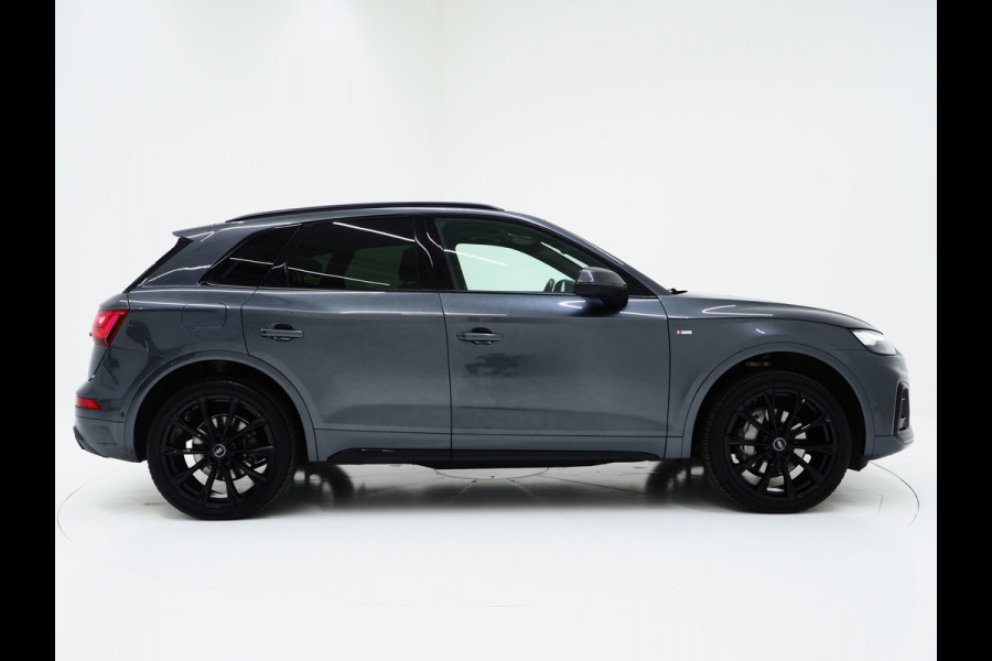 Audi Q5 55 TFSI e quattro Competition | Panoramadak | Trekhaak | 360 | Adaptive Cruise | Keyless | Carplay