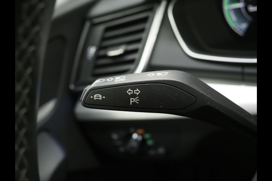 Audi Q5 55 TFSI e quattro Competition | Panoramadak | Trekhaak | 360 | Adaptive Cruise | Keyless | Carplay