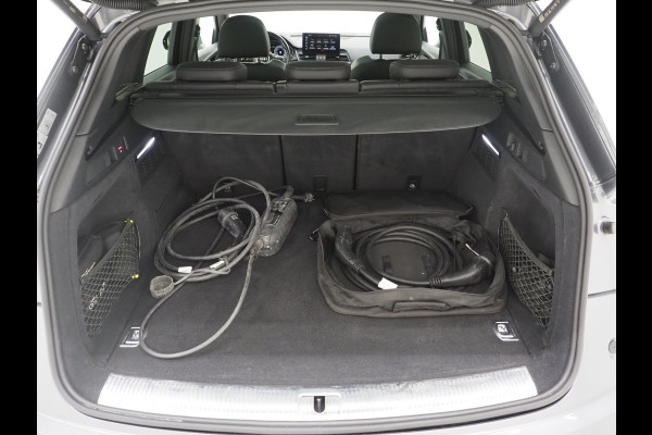 Audi Q5 55 TFSI e quattro Competition | Panoramadak | Trekhaak | 360 | Adaptive Cruise | Keyless | Carplay