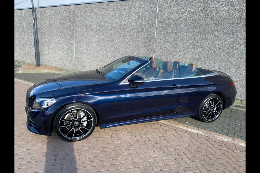 Mercedes-Benz C-Klasse Cabrio 220 d Premium Plus Pack AMG-pakket | BOVAG-GARANTIE | APK BIJ AFLEVERING | BOMVOL OPTIES | TOPSTAAT