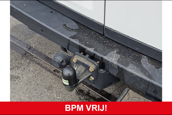 Volkswagen Crafter 35 2.0 TDI L2H2 Automaat Navi Airco Trekhaak Apple Carplay PDC Camera Euro6 140 PK!