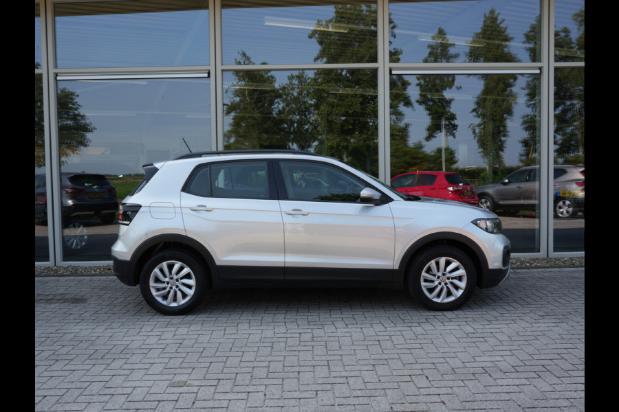 Volkswagen T-Cross 1.0 TSI Life | Adaptive Cruise | Stoelverwarming | Camera