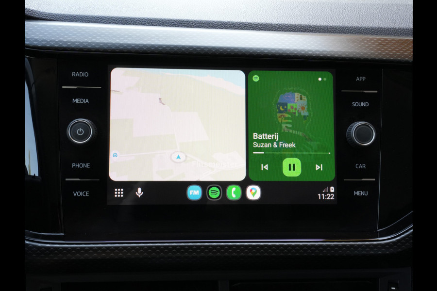 Volkswagen T-Cross 1.0 TSI Life | Adaptive Cruise | Stoelverwarming | Camera