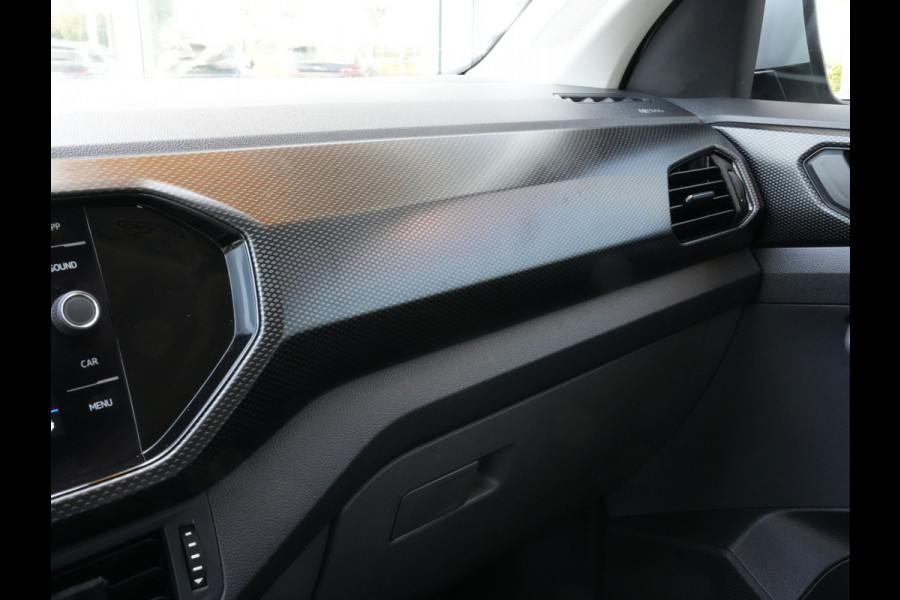 Volkswagen T-Cross 1.0 TSI Life | Adaptive Cruise | Stoelverwarming | Camera