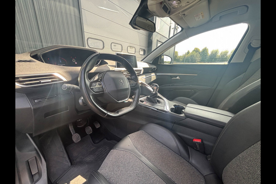 Peugeot 5008 1.2 PureTech Allure 7-Persoons BTW-auto