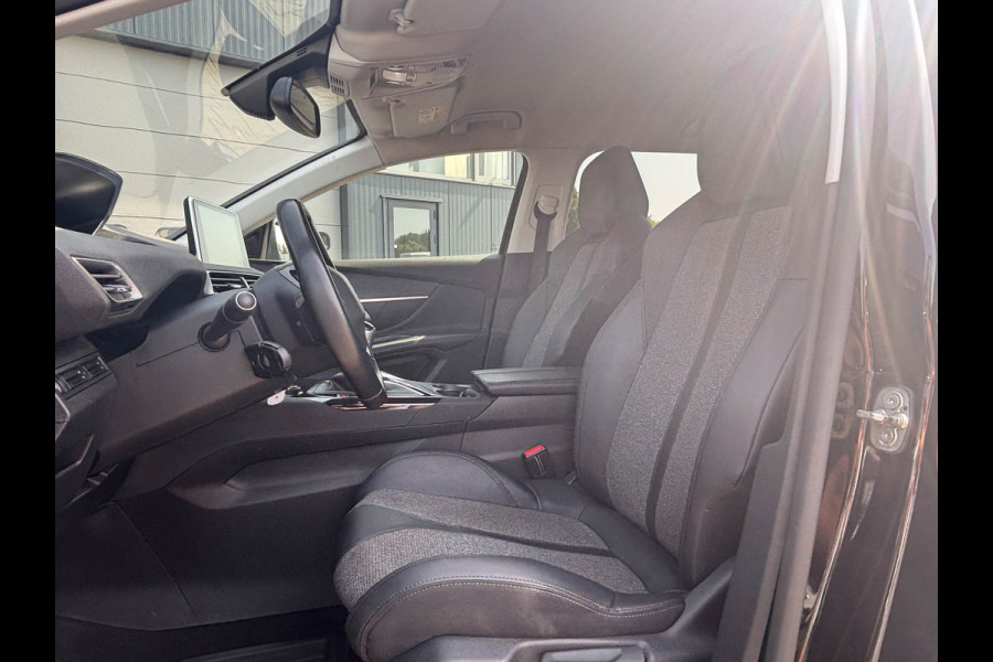 Peugeot 5008 1.2 PureTech Allure 7-Persoons BTW-auto
