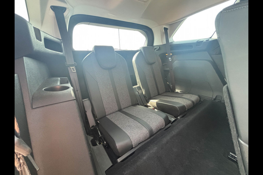 Peugeot 5008 1.2 PureTech Allure 7-Persoons BTW-auto