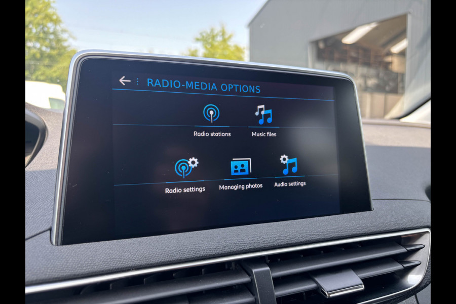 Peugeot 5008 1.2 PureTech Allure 7-Persoons BTW-auto