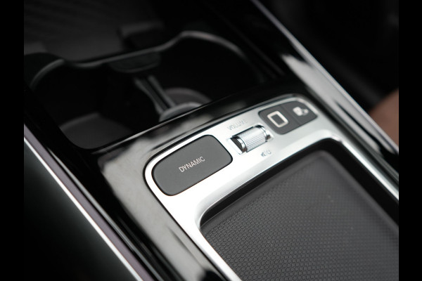 Mercedes-Benz GLA 250 e AMG Line Plug In Hybrid Facelift Night 218pk PHEV | Panodak | Adaptive Cruise | Burmester | 360 Camera | Alcantara Sportstoelen | Widescreen Navi | Keyless | Sfeerverlichting |