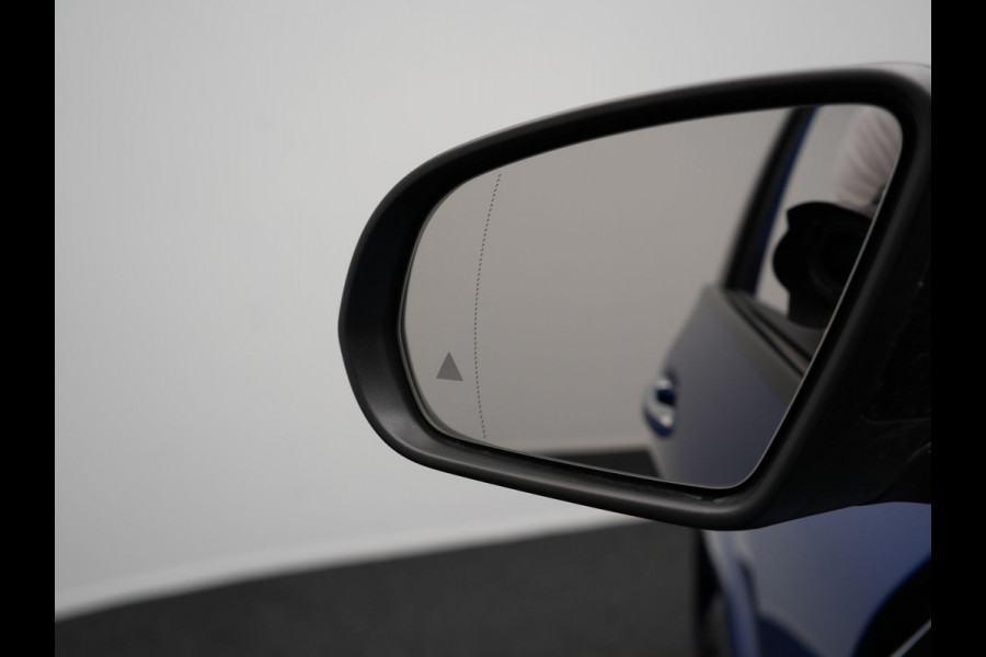 Mercedes-Benz GLA 250 e AMG Line Plug In Hybrid Facelift Night 218pk PHEV | Panodak | Adaptive Cruise | Burmester | 360 Camera | Alcantara Sportstoelen | Widescreen Navi | Keyless | Sfeerverlichting |