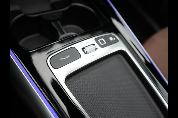 Mercedes-Benz GLA 250 e AMG Line Plug In Hybrid Facelift Night 218pk PHEV | Panodak | Adaptive Cruise | Burmester | 360 Camera | Alcantara Sportstoelen | Widescreen Navi | Keyless | Sfeerverlichting |