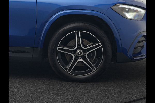 Mercedes-Benz GLA 250 e AMG Line Plug In Hybrid Facelift Night 218pk PHEV | Panodak | Adaptive Cruise | Burmester | 360 Camera | Alcantara Sportstoelen | Widescreen Navi | Keyless | Sfeerverlichting |