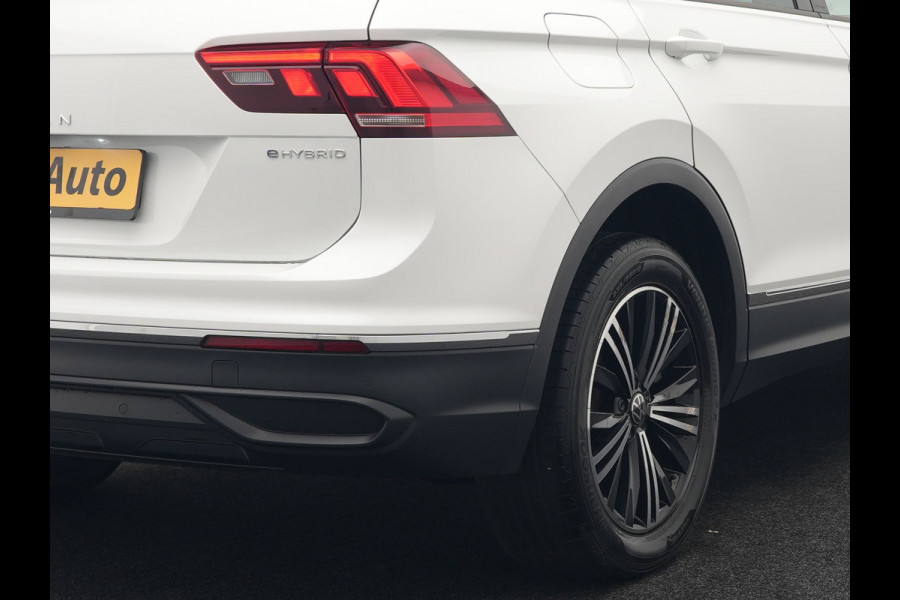 Volkswagen Tiguan 1.4 TSI eHybrid Plug in Hybrid | PHEV | Trekhaak af Fabriek | Adaptive Cruise | LED | DAB | Navi | Verwarmde Stoelen & Stuur |