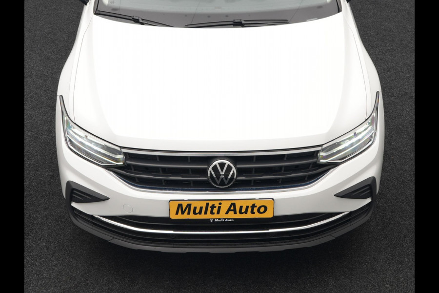 Volkswagen Tiguan 1.4 TSI eHybrid Plug in Hybrid | PHEV | Trekhaak af Fabriek | Adaptive Cruise | LED | DAB | Navi | Verwarmde Stoelen & Stuur |