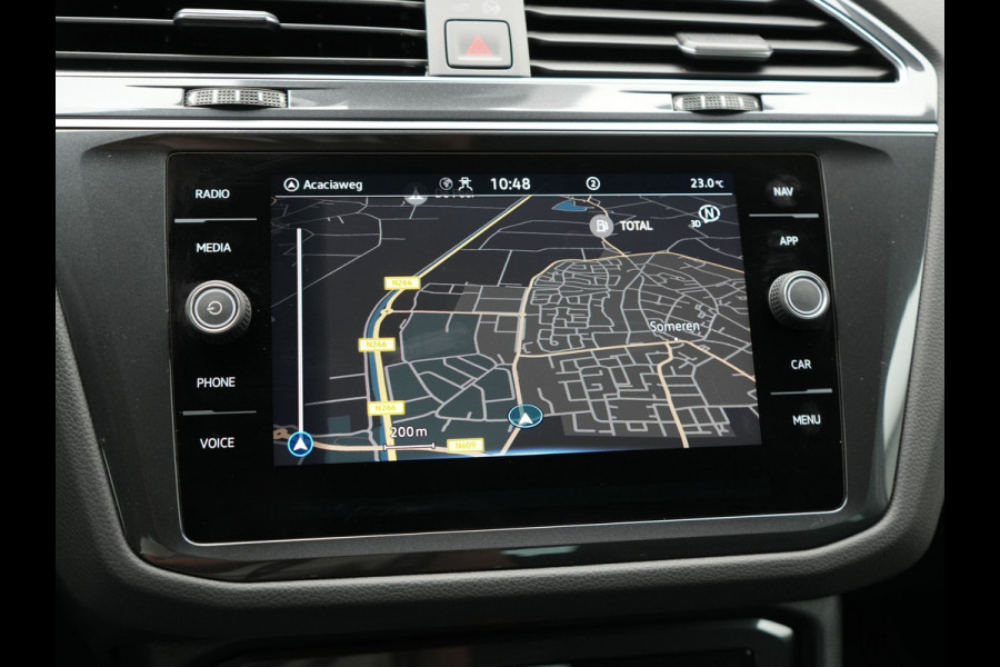 Volkswagen Tiguan 1.4 TSI eHybrid Plug in Hybrid | PHEV | Trekhaak af Fabriek | Adaptive Cruise | LED | DAB | Navi | Verwarmde Stoelen & Stuur |