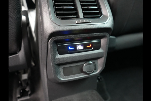 Volkswagen Tiguan 1.4 TSI eHybrid Plug in Hybrid | PHEV | Trekhaak af Fabriek | Adaptive Cruise | LED | DAB | Navi | Verwarmde Stoelen & Stuur |