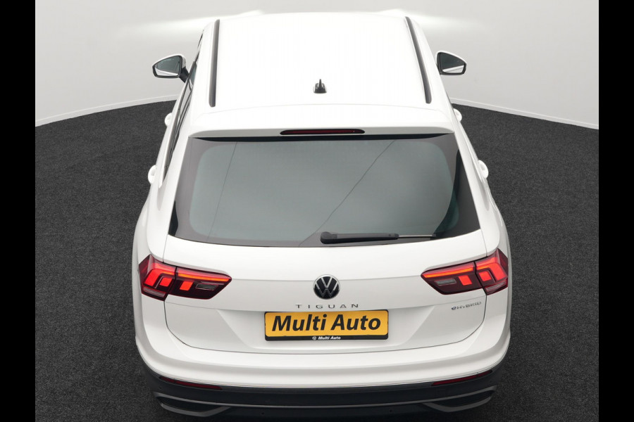 Volkswagen Tiguan 1.4 TSI eHybrid Plug in Hybrid | PHEV | Trekhaak af Fabriek | Adaptive Cruise | LED | DAB | Navi | Verwarmde Stoelen & Stuur |