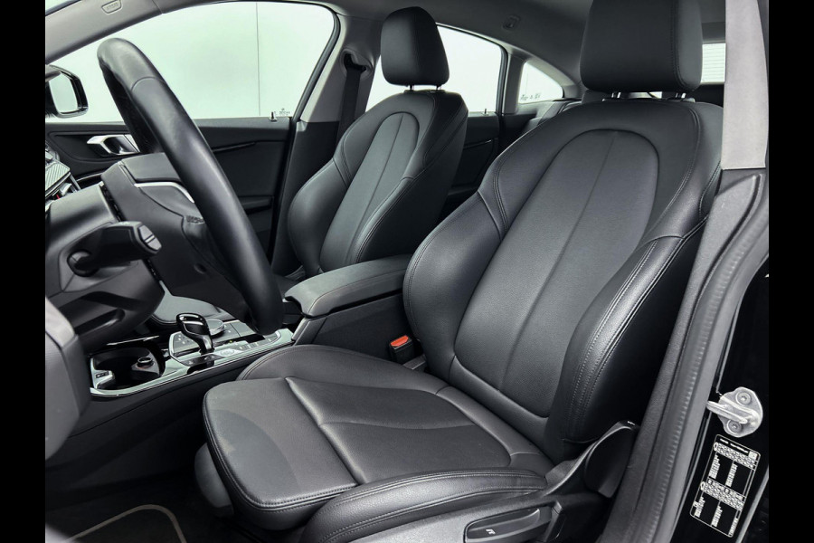 BMW 2 Serie Gran Coupé 218i Executive Edition Automaat (NAVI, SPORTSTOELEN, CARPLAY, PDC, LEDER, 1e EIGENAAR, DEALER ONDERHOUDEN)