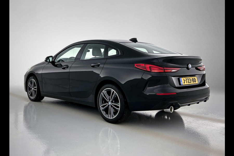 BMW 2 Serie Gran Coupé 218i Executive Edition Automaat (NAVI, SPORTSTOELEN, CARPLAY, PDC, LEDER, 1e EIGENAAR, DEALER ONDERHOUDEN)