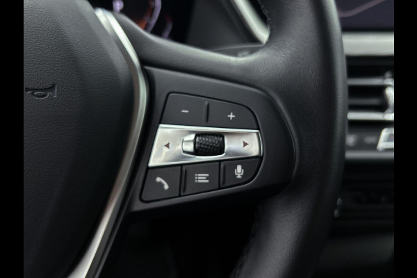 BMW 2 Serie Gran Coupé 218i Executive Edition Automaat (NAVI, SPORTSTOELEN, CARPLAY, PDC, LEDER, 1e EIGENAAR, DEALER ONDERHOUDEN)