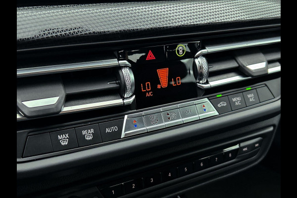 BMW 2 Serie Gran Coupé 218i Executive Edition Automaat (NAVI, SPORTSTOELEN, CARPLAY, PDC, LEDER, 1e EIGENAAR, DEALER ONDERHOUDEN)