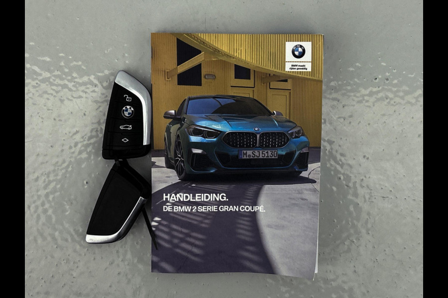 BMW 2 Serie Gran Coupé 218i Executive Edition Automaat (NAVI, SPORTSTOELEN, CARPLAY, PDC, LEDER, 1e EIGENAAR, DEALER ONDERHOUDEN)