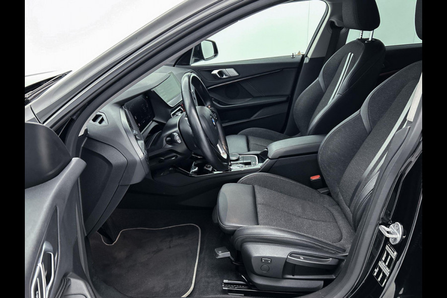 BMW 2 Serie Gran Coupé 218i Corporate High Executive Automaat (NAVIGATIE, LED, STUURBEDIENING, 1e EIGENAAR, GOED ONDERHOUDEN)