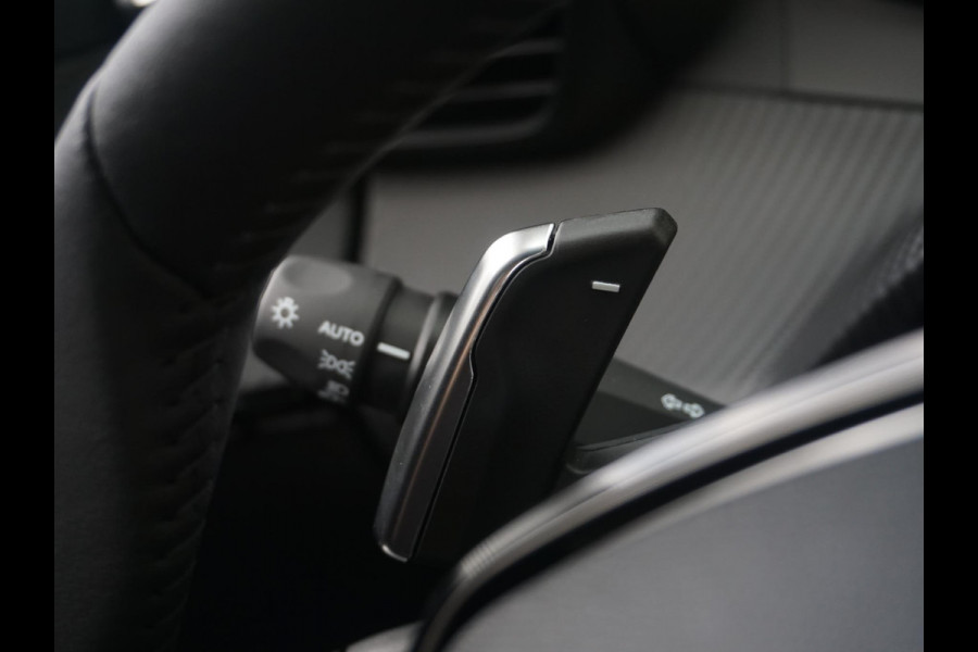 Peugeot 208 1.2 Hybrid 110 e-DCS6 Allure