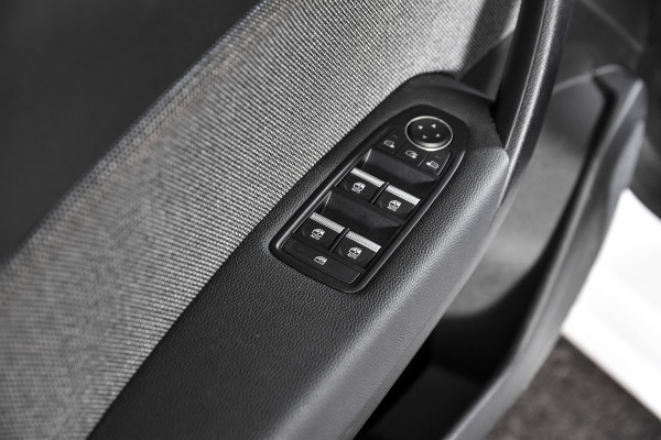 Renault Captur 1.3 mild hybrid 160 PK techno - Automaat | Dig. Cockpit | Cruise | PDC | Camera | App. Connect | ECC | DAB | LM 18" | 0041