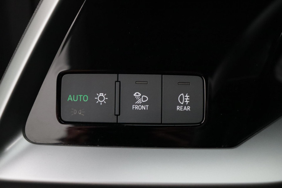 Audi A3 Limousine 35 TFSI Business edition Automaat (NAVIGATIE, LED, CARPLAY, VIRTUAL COCKPIT, 1e EIGENAAR, GOED ONDERHOUDEN)