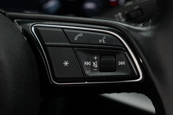 Audi A3 Limousine 35 TFSI Business edition Automaat (NAVIGATIE, LED, CARPLAY, VIRTUAL COCKPIT, 1e EIGENAAR, GOED ONDERHOUDEN)