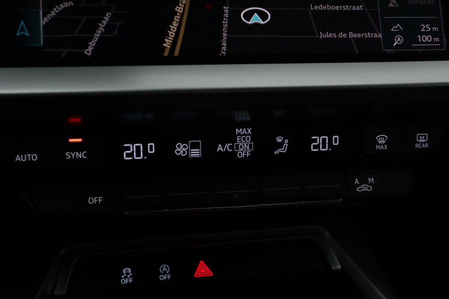 Audi A3 Limousine 35 TFSI Business edition Automaat (NAVIGATIE, LED, CARPLAY, VIRTUAL COCKPIT, 1e EIGENAAR, GOED ONDERHOUDEN)