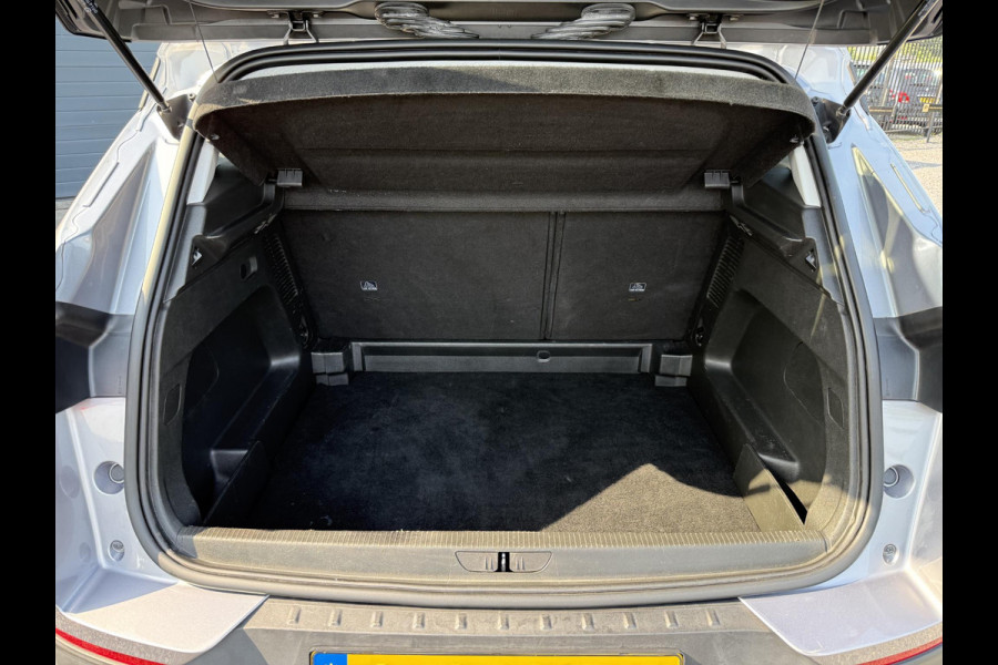 Opel Grandland X 1.2 Turbo 120 Jaar Edition 1e Eigenaar,Navi,Trekhaak,131pk,Dealer Onderhouden,D-Riem vv in 2023,Clima,Cruise,Pdc,6 Bak,Lm velgen,Apk tot 02-2027