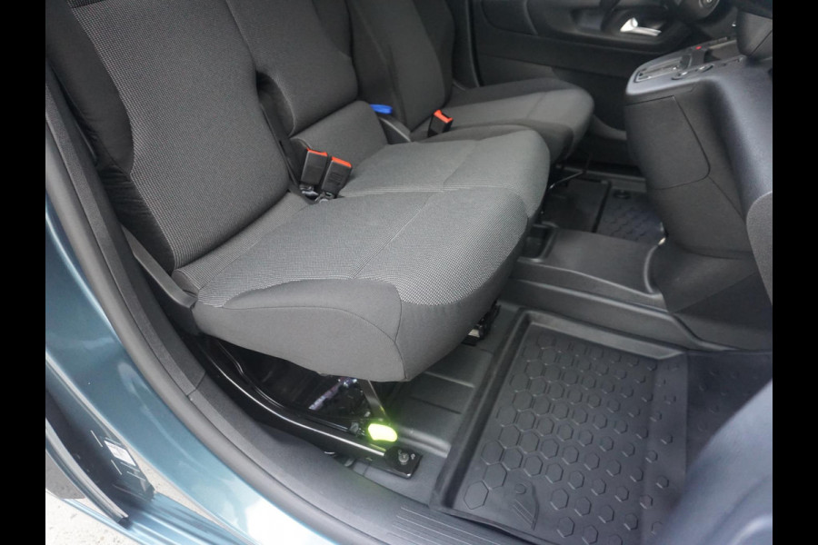 Opel Combo Electric L1 50 kWh. | 8 jaar garantie | 3 zitplaatsen | zeer luxe uitvoering | rijklaarprijs