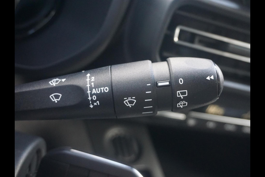 Opel Combo Electric L1 50 kWh. | 0% rente | 8 jaar garantie | 3 zitplaatsen | zeer luxe uitvoering | rijklaarprijs