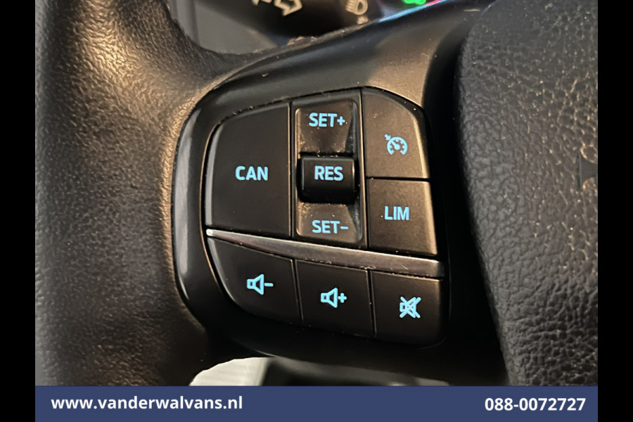Ford Transit Custom 2.0 TDCI L2H1 Euro6 Airco | Camera | Navigatie | LED | Cruisecontrol | Stoelverwarming Verwarmde voorruit, Parkeersensoren, Bijrijdersbank, 2800kg trekvermogen