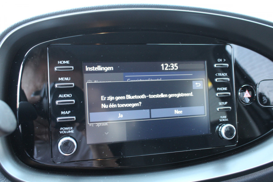 Toyota Aygo X 1.0 VVT-i 73pk MT first NL-Auto NAP 10 Jaar Garantie Clima Cruise Carplay Camera 17"LMV