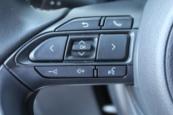 Toyota Aygo X 1.0 VVT-i 73pk MT first NL-Auto NAP 10 Jaar Garantie Clima Cruise Carplay Camera 17"LMV