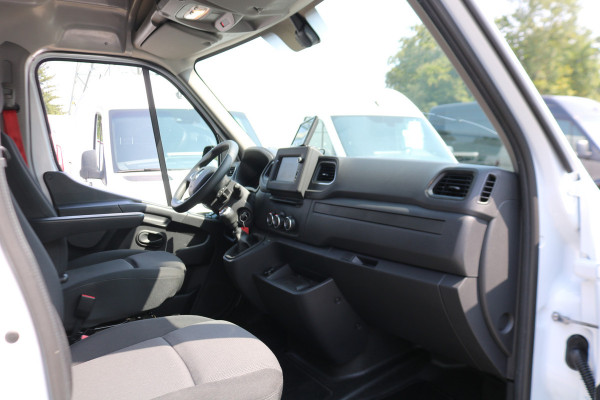 Renault Master 2.3 dCi 135pk L3 H2 Airco Navigatie Camera