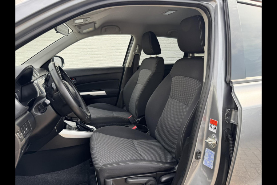 Suzuki Vitara 1.6 Exclusive Automaat Trekhaak Camera Carplay Navigatie Cruise All season