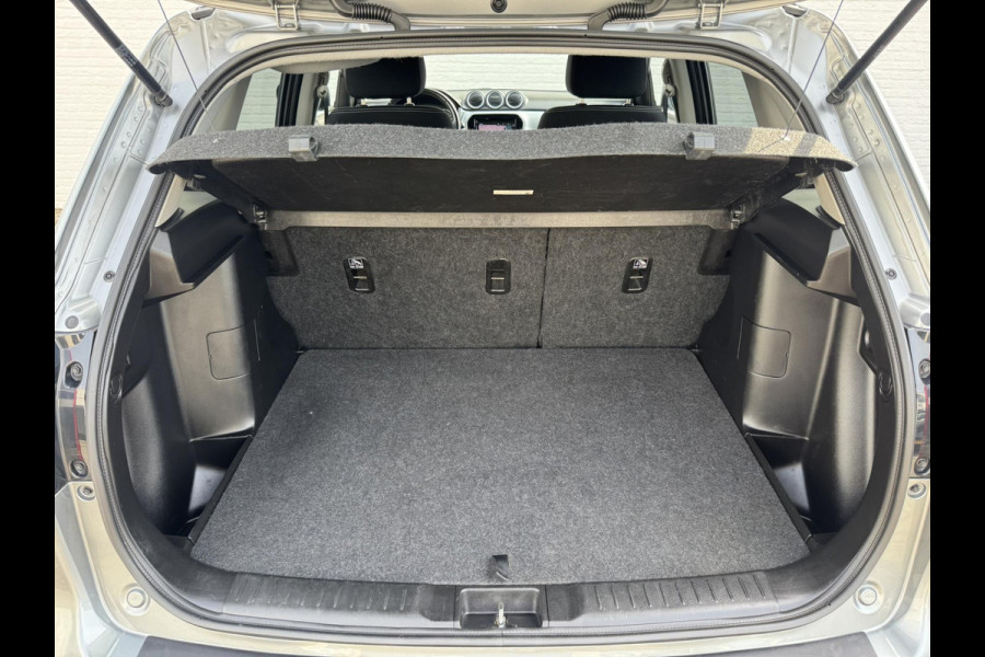 Suzuki Vitara 1.6 Exclusive Automaat Trekhaak Camera Carplay Navigatie Cruise All season