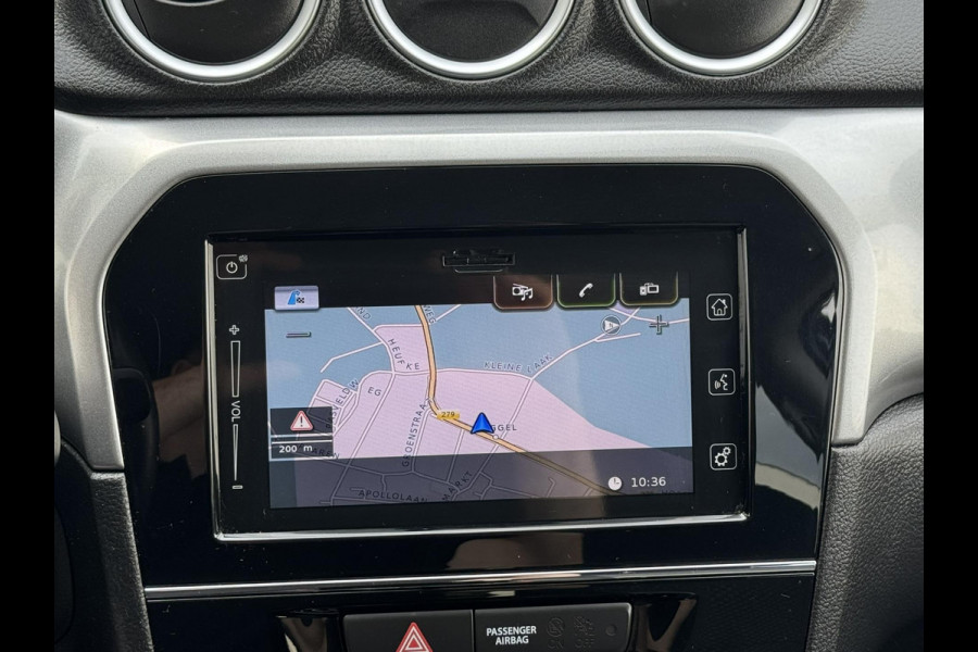 Suzuki Vitara 1.6 Exclusive Automaat Trekhaak Camera Carplay Navigatie Cruise All season