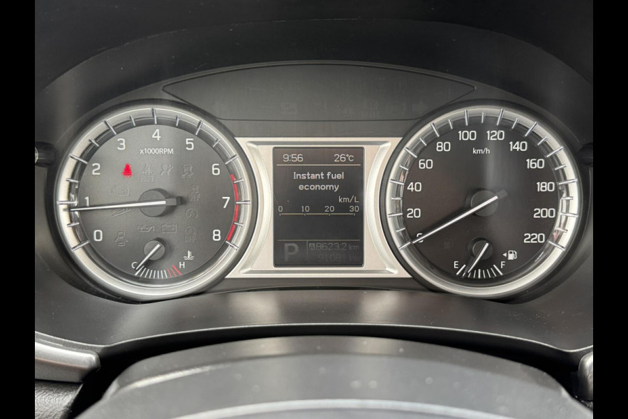 Suzuki Vitara 1.6 Exclusive Automaat Trekhaak Camera Carplay Navigatie Cruise All season