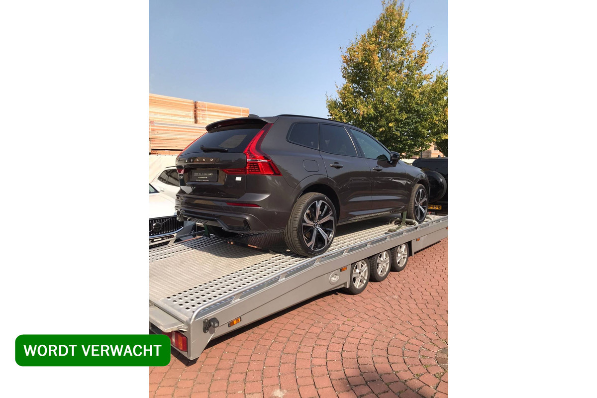 Volvo XC60 2.0 T8 Plug-in hybrid AWD R-Design ** Panodak **