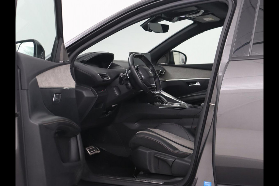 Peugeot 3008 1.6 HYbrid 225 GT | Panoramadak | Trekhaak | Stoelverwarming | Adaptive cruise | Camera | Leder/Alcantara | Focal Sound | Navigatie | Keyless | Full LED | PHEV | Plug In